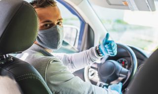 Как да намалите риска от заразяване с COVID-19 в такси