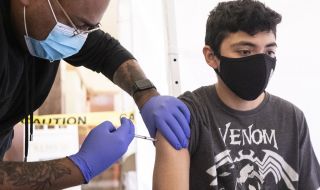 Франция предложи ваксинация на уязвими деца от 5 до 11 години