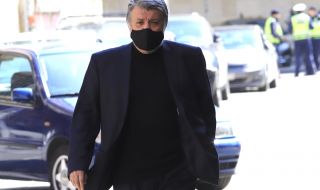 Изписаха Вежди Рашидов от "Пирогов"