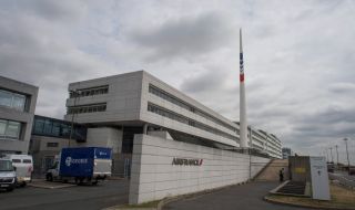 Мащабна стачка на летище "Шарл дьо Гол" в Париж