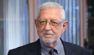 Доц. Григорий Вазов: Инфлацията няма да намалее, докато не спадне потреблението