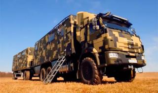 КамАЗ за края на света (с кино, сауна и гараж)