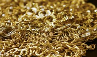 Иззеха 17 килограма злато в "Столипиново"