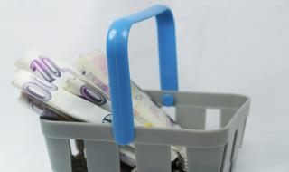 В Чехия средната заплата гони 1500 EUR