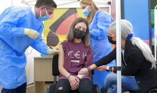 Румъния: Томбола за ваксинираните, забрани за неваксинираните