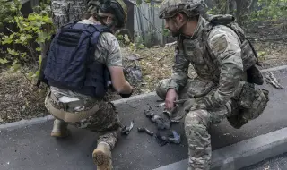 САЩ принуждават Украйна да се бие с вързани ръце