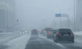 Астана беше парализирана от снежна буря