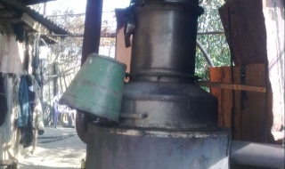 720 л. ракия и меден казан откриха митничари в Куклен