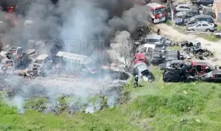 Над 100 автомобила изгоряха край Пловдив