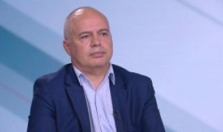 Свиленски: Опитват се да отцепват хора на БСП за проект „Петков-Василев“