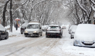 АПИ: Пътища остават проходими при зимни условия
