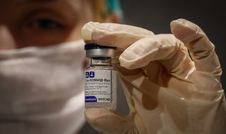 Испания е отворена към употребата на руската ваксина