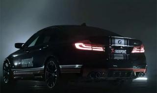 Звукът на BMW M5 от ауспусите Akrapovic