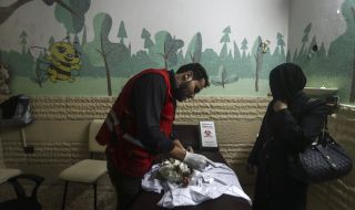 Фондацията "Гейтс" дава $1,2 млрд. за борба с полиомиелита  