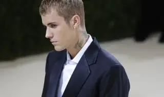 Джъстин Бийбър нападна папараци с... бутилка вода (ВИДЕО)