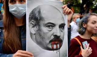 Пародиен процес срещу активисти в Беларус