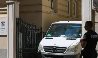 Неофициално: Антикорупционната комисия претърсва в СО след твърденията за натиск над кметовете на "Люлин" и "Младост"