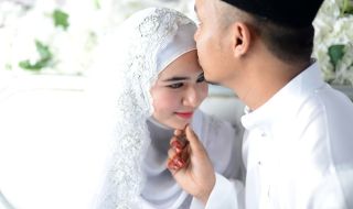 Строги мерки! Индонезия забранява извънбрачния секс със закон