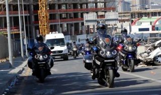 Конфискуваха оръжията на близо 8000 полицаи в Турция
