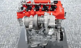 Новият четирицилиндров двигател на Toyota лесно може да достигне над 600 к.с.