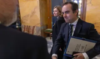 Кабинетът в Париж оцеля след два вота на недоверие заради търговското споразумението със страните от Меркосур