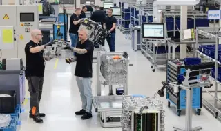 Daimler Truck и Volvo откриха завод за производство на водородни горивни клетки за камиони