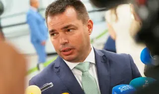 Директорът на „Гранична полиция“: С шипове се опитахме да спрем колата с мигранти и тя падна в езерото