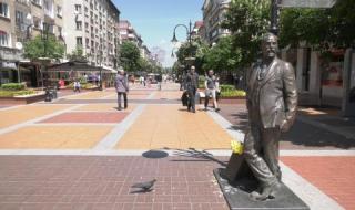 Емилиян Станев и фейлетоните на Алеко аут от учебниците