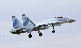 Руски Су-35 изпробва ПВО системите на НАТО
