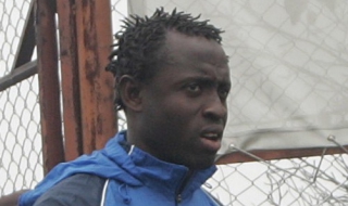 Де Карвальо на линия за мача срещу Славия