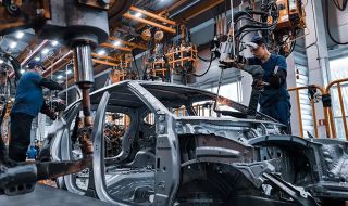 Hyundai отрече информация за продължаване на сглобяването на автомобили в Русия