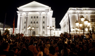 Целта на опозицията в Македония е оставка на Груевски