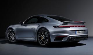 Porsche: Без електрическо 911 поне до 2030-а