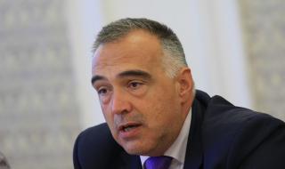 Кутев: Битката между Габриел и Йончева ще бъде мръсна