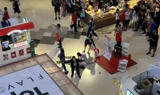 Студент загина заради видео под полата на жена в мол