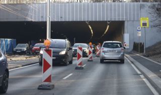След 7 месеца и срещу 10 млн. лева: Пускат движението през тунел "Люлин" 