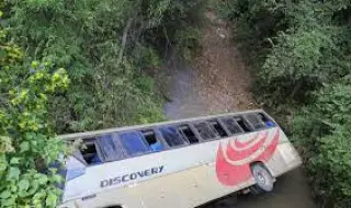 Поне 10 души са загинали при автобусна катастрофа в Хондурас