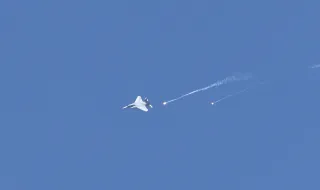 Йеменските бунтовници твърдят, че се свалили саудитски изтребител