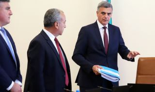 Стефан Янев: Гражданите имат право да знаят кой определя политиката в новия проектокабинет