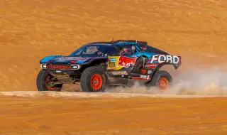 Форд триумфира с исторически троен успех на 11-ия етап от Рали Дакар 