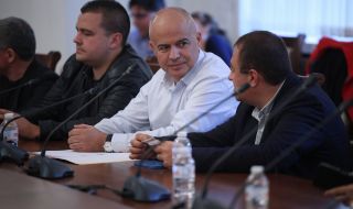 Провали се заседанието на комисията за машинния вот- определеният за председател не дойде 