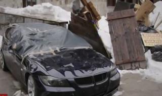 Сняг падна от покрив и премаза няколко автомобила в Пампорово