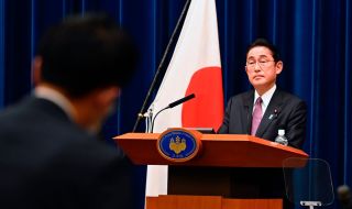 Япония засилва мерките за пристигащите от Китай пътници