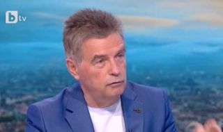 Асен Александров: Трябва да олекотим учебното съдържание