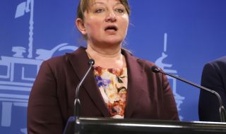 Деница Сачева: Най-добре за страната е правителство между двете формации, спечелили най-много гласове