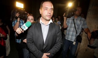 Депутатите отложиха за утре освобождаването на Филип Златанов