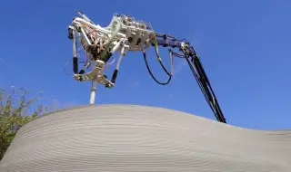 See how a giant robotic arm builds a house (VIDEO)