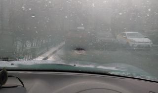 Как да избегнете влагата в колата през зимата