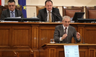 Лютви Местан: Офшорката вкарва Борисов в непреодолим конфликт на интереси