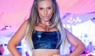 Анна-Мария ментор на пухкави миски